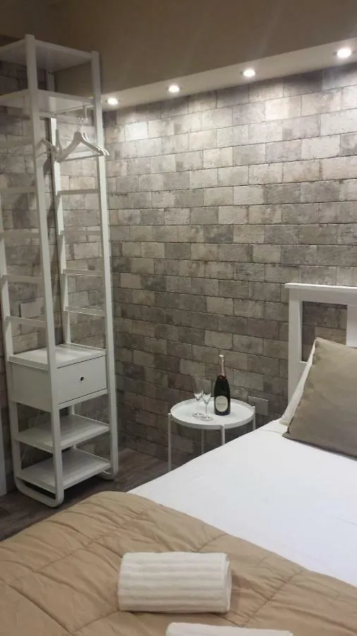 Appartement Ventimiglia Suite & Wine Catánia